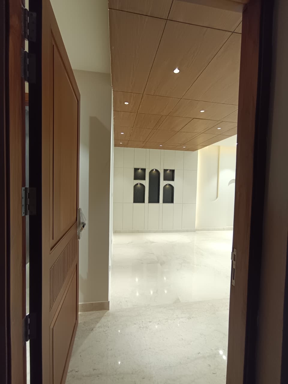 Avaak Floors