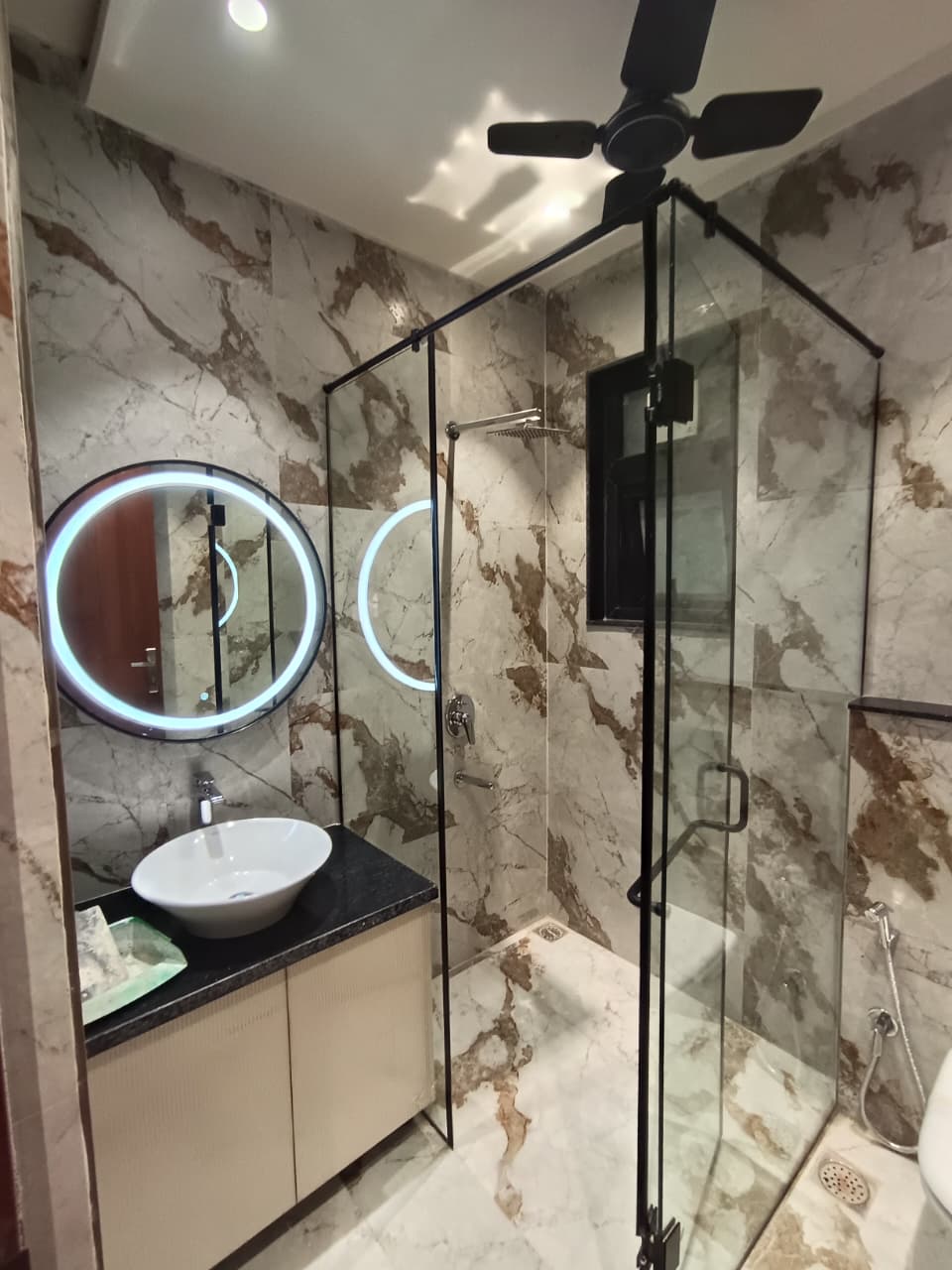 Avaak Floors