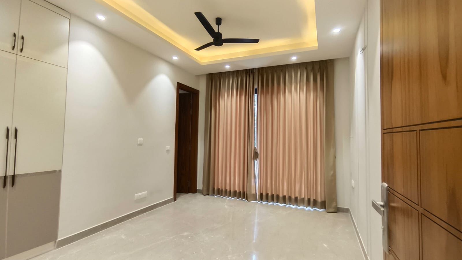 Avaak Floors